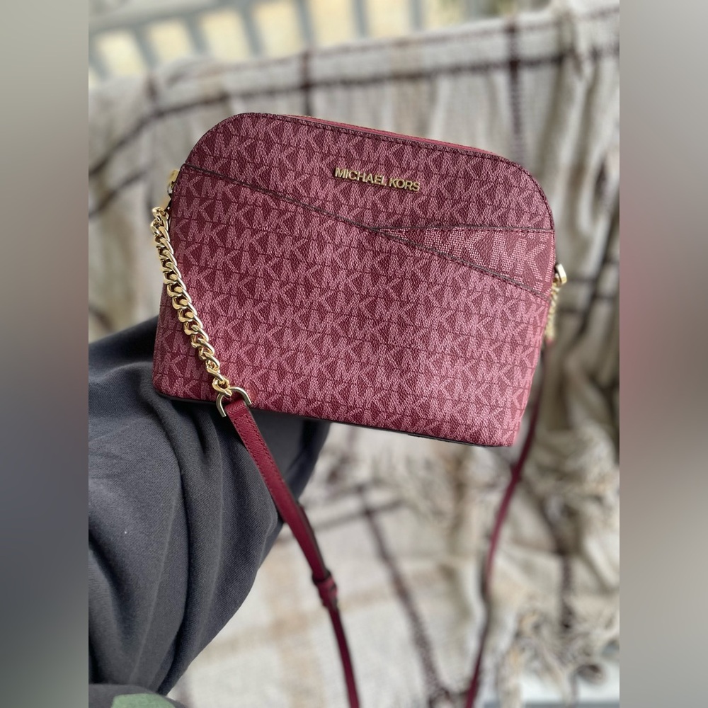 Michael Kors Jet Set Travel Medium Signature Logo Dome Crossbody Bag